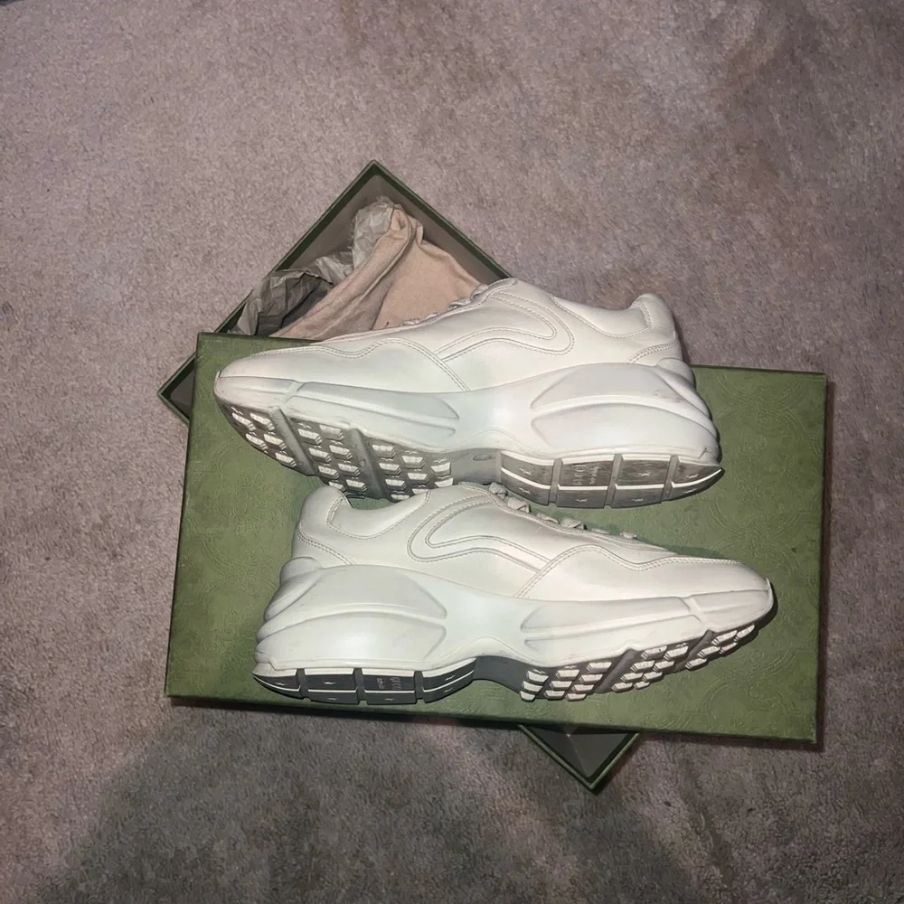 Gucci Rython Sneakers - Picture 3 of 8